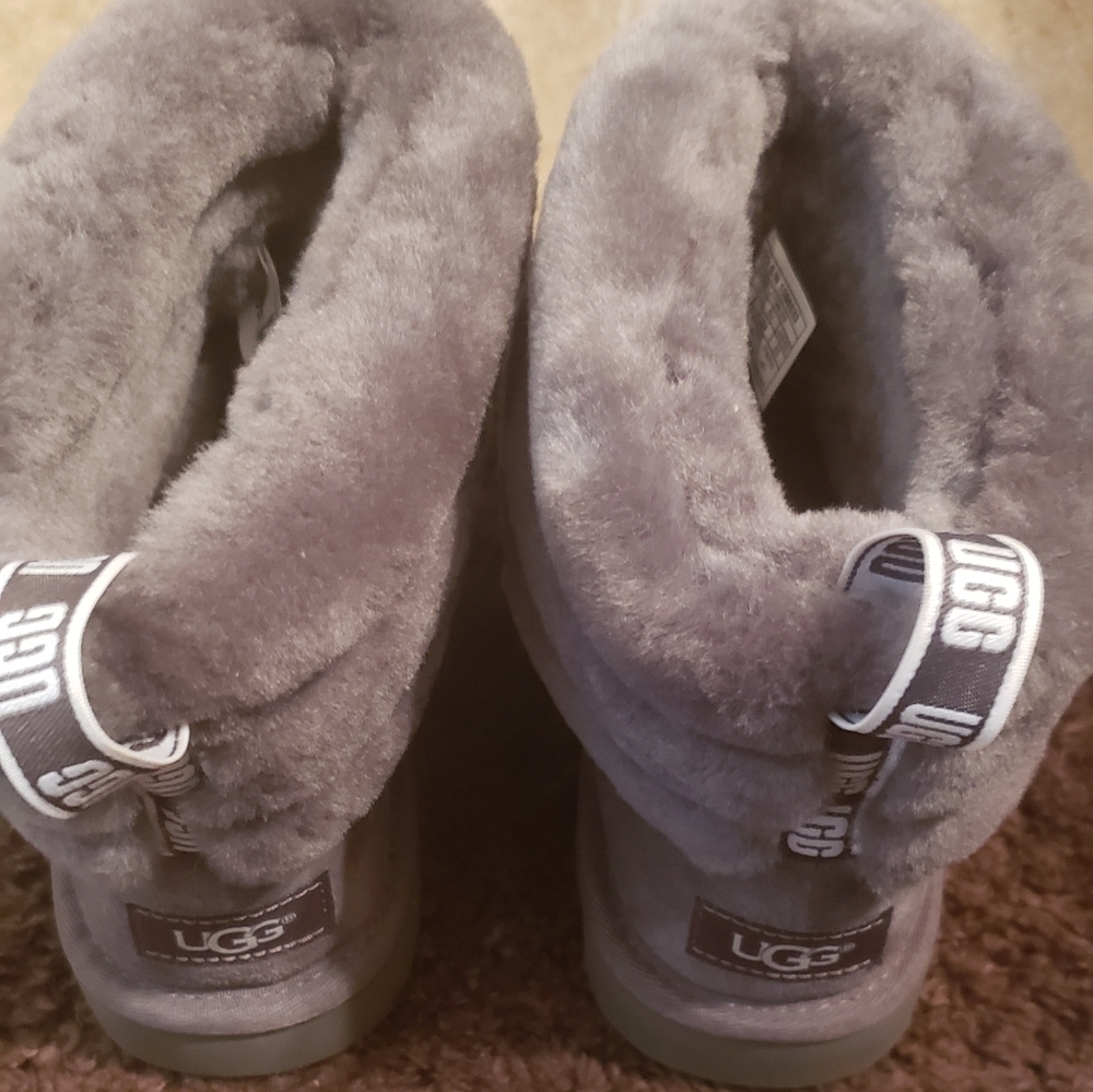 Boots - Picture 6 of 7